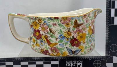 Wade Butterfly Gravy Boat with Underplate - 6