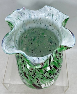 Cased End-of-Day Glass Vase - 3