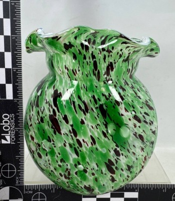 Cased End-of-Day Glass Vase - 4