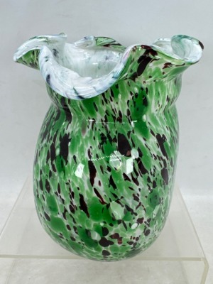Cased End-of-Day Glass Vase - 5