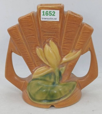 Roseville Water Lily No. 48 Flower Frog, Brown