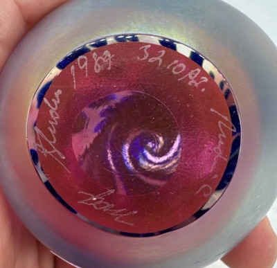 Signed 1989 Maytum Studios Art Glass Paperweight - 6