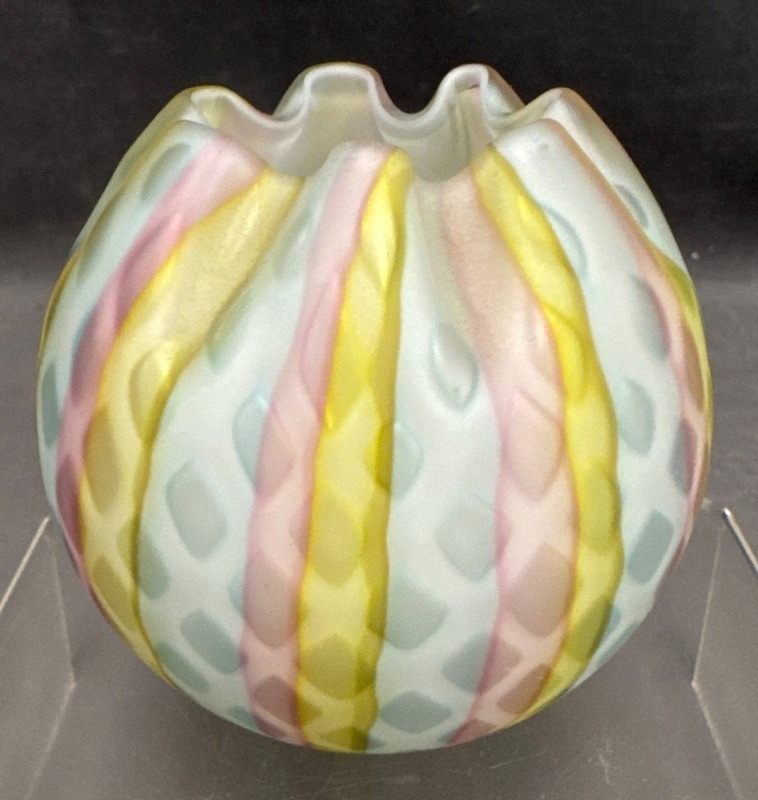 Murano Mother-of-Pearl Rose Bowl