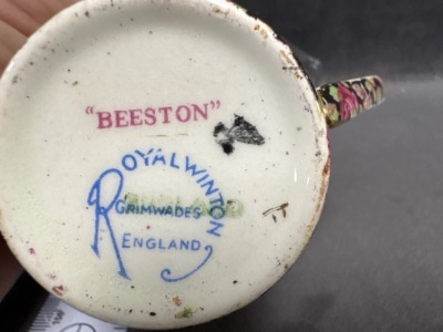 Royal Winton Beeston and Evesham Cup and Saucer Sets - 10