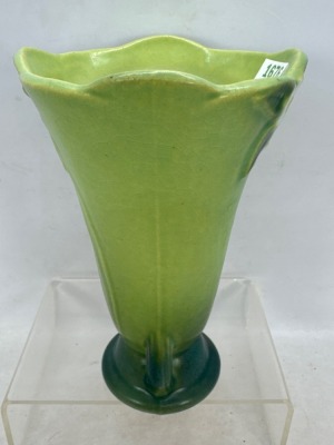 Roseville Mock Orange 980-6" Vase - 4