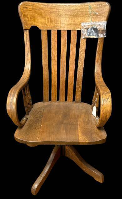 Early 20th-Century Swivel Office Chair