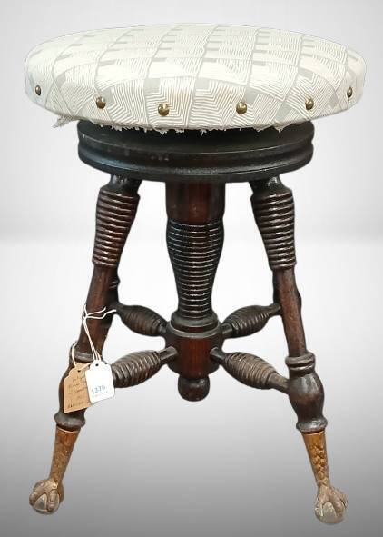 Adjustable Piano Stool With Claw Feet
