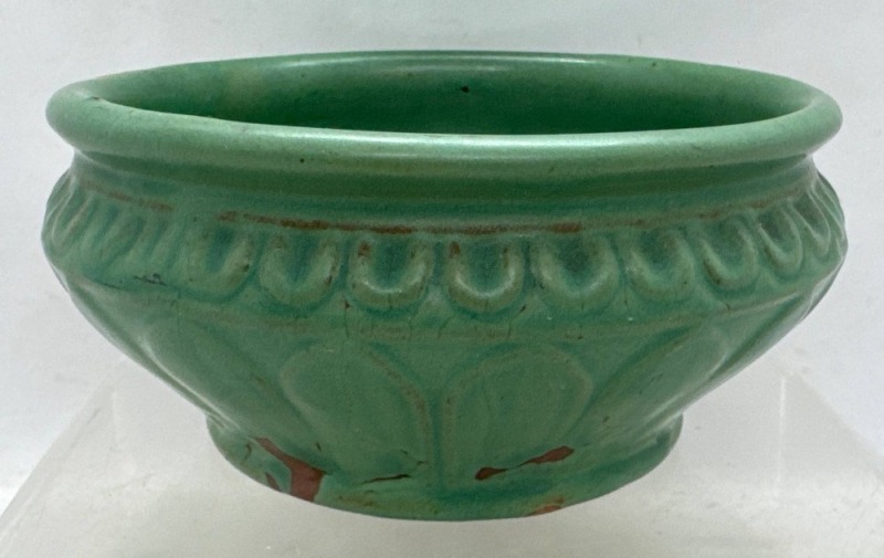 Weller Orris Matte Green Arts and Crafts Bowl