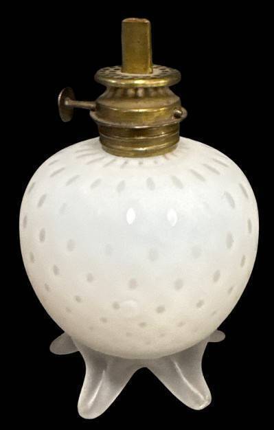 White Satin Mother-of-Pearl Miniature Oil Lamp