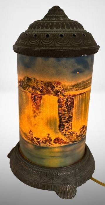 Scene-in-Action Motion Lamp