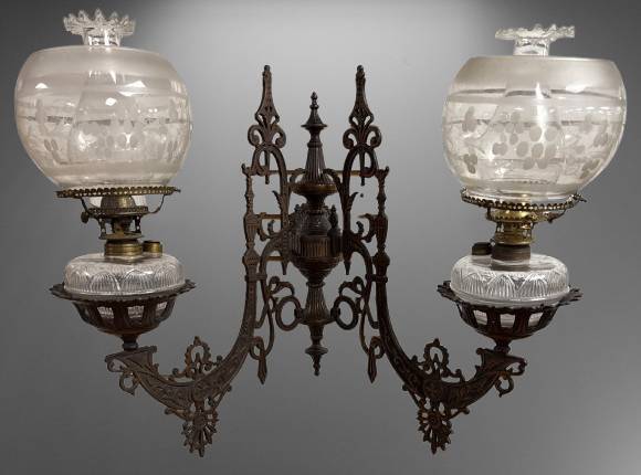 Double Arm Cast Iron Wall Sconce Lamp
