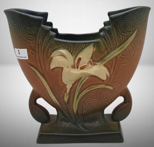 Roseville Zephyr Lily 205-6" Vase, Brown
