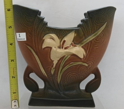 Roseville Zephyr Lily 205-6" Vase, Brown - 9