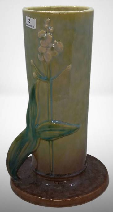 Roseville Wincraft 285-10" Vase in Green/Brown