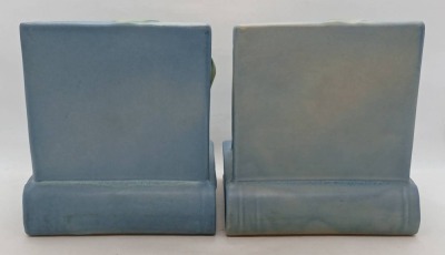 Roseville Bleeding Heart No. 6 Blue Bookends - 4