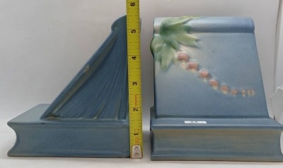 Roseville Bleeding Heart No. 6 Blue Bookends - 10