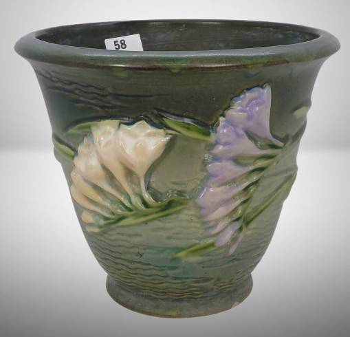 Roseville Freesia 670-5" Green Flower Pot