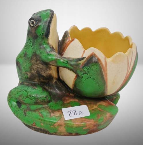 Weller Coppertone Figural Frog Planter