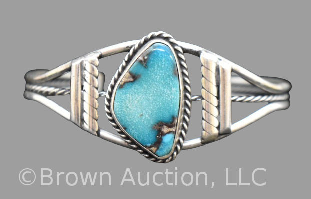 Navajo Sterling Silver turquoise cuff bracelet