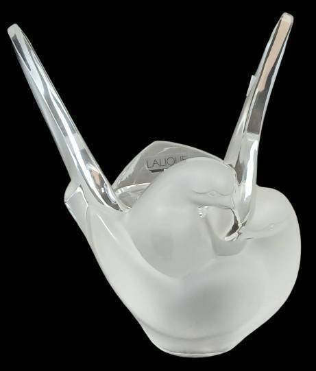 Lalique Frosted Crystal Dove Sculpture