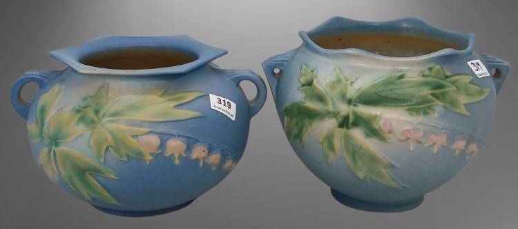 (2) Roseville Bleeding Heart Bowls, Blue