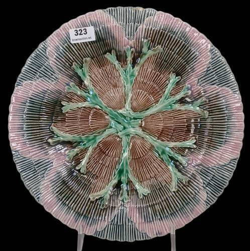 Etruscan Griffin Hill Smith Majolica Plate