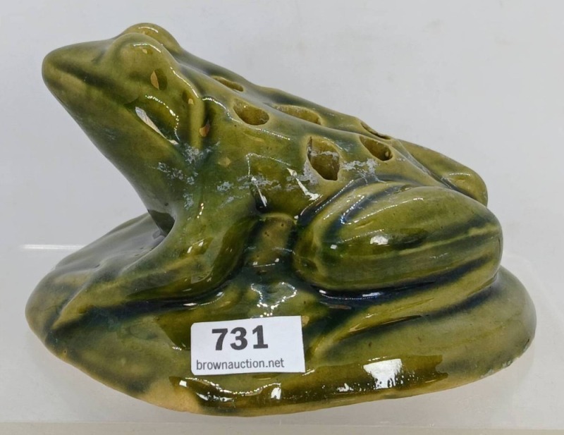 Green Ceramic Frog-Shaped Flower Frog