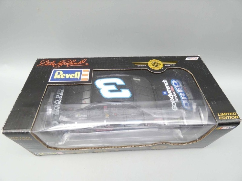 Dale Earnhardt 1:24 Diecast Mint in Box