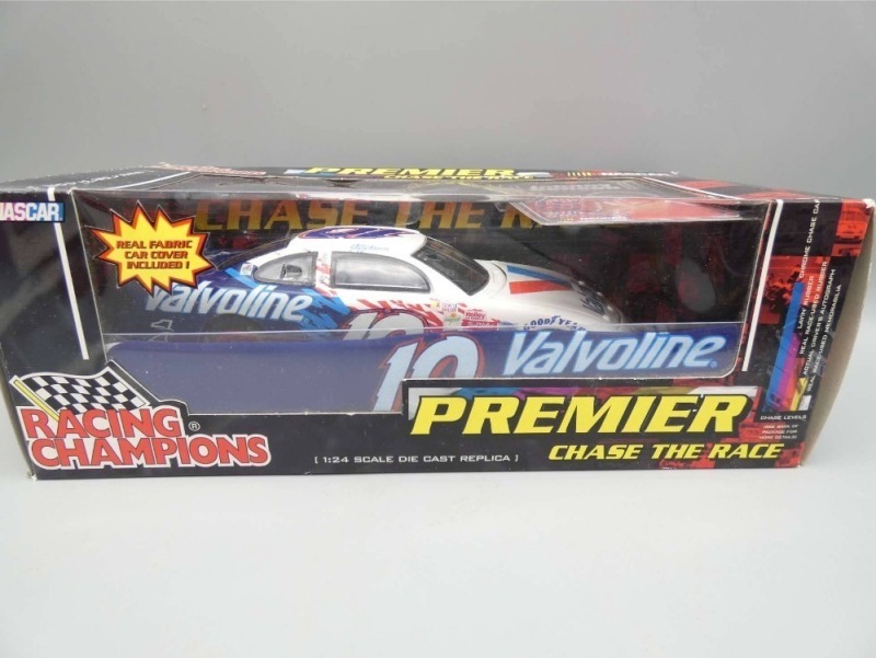 Johnny Benson 1:24 Scale Diecast Car