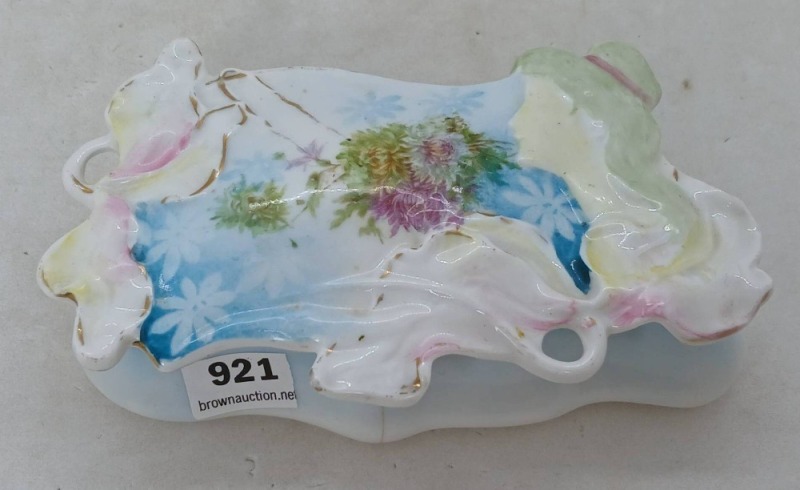 Unmarked RS Prussia Trinket Box with Hairline Crack