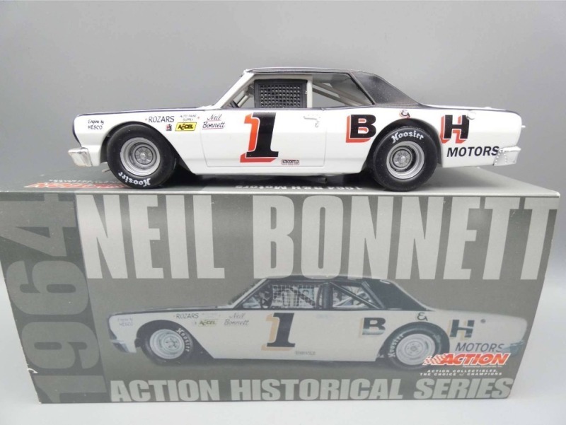 Neil Bonnett 1:24 Scale Diecast Model