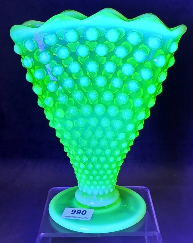 Vintage Hobnail Uranium Glass Fan Vase