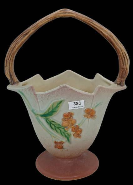 Roseville Bittersweet 811-10" Gray Basket