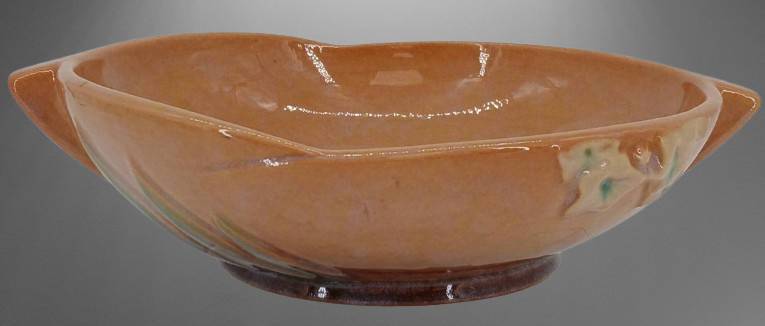 Roseville Wincraft 226-8" Bowl