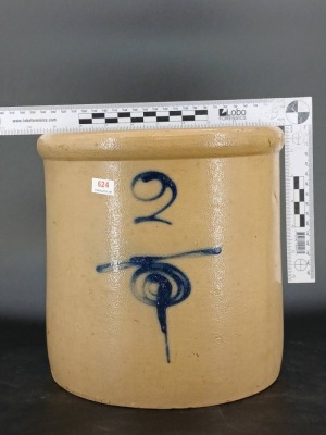 Red Wing 2-Gallon Stoneware Crock - 10