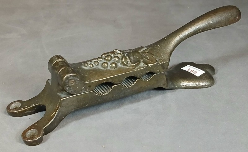 Cast Iron Apothecary Cork Press