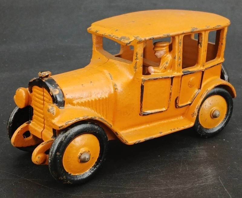 Hubley Cast Iron Cab Sedan with Driver