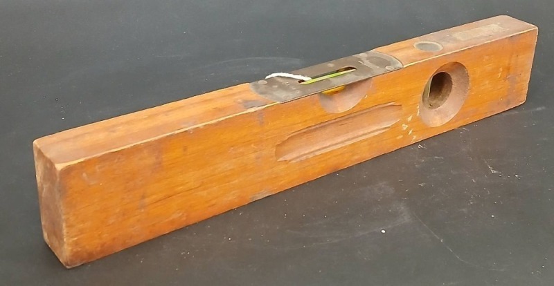 Winchester 9804-14" Wooden Level