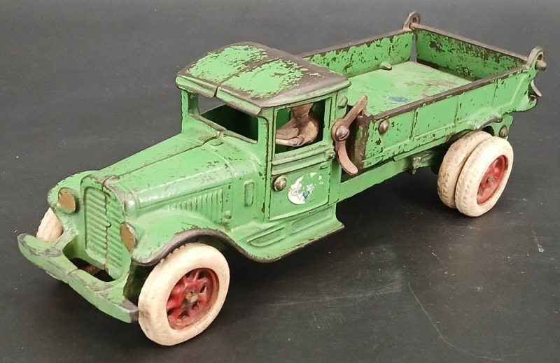 Arcade Cast Iron International Dump Truck