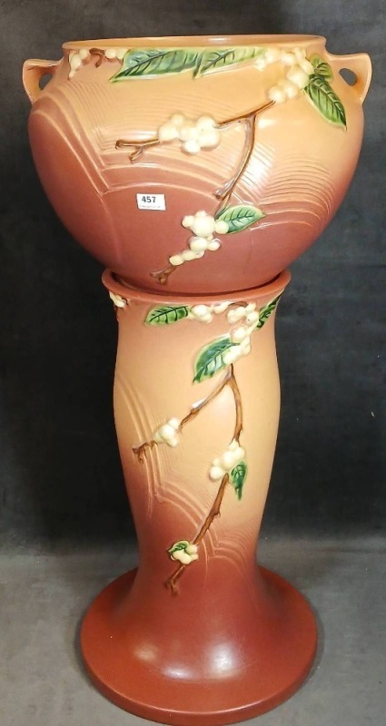 Roseville Snowberry Jardiniere & Pedestal