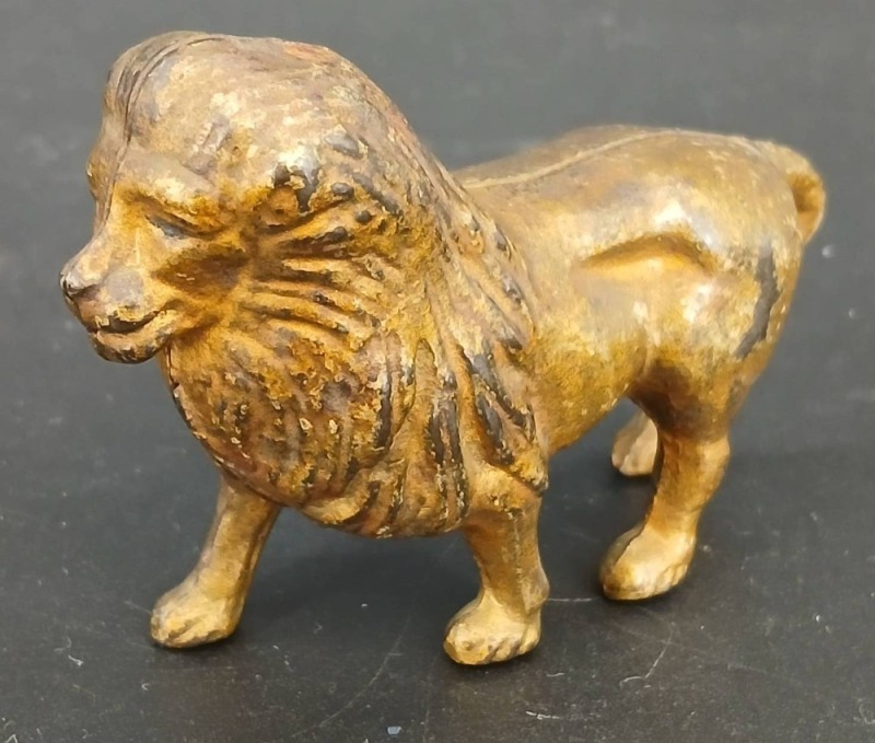Cast Iron Lion Still Bank