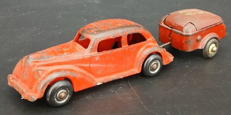 Arcade Cast Iron Sedan and Mullins Red CapTrailer