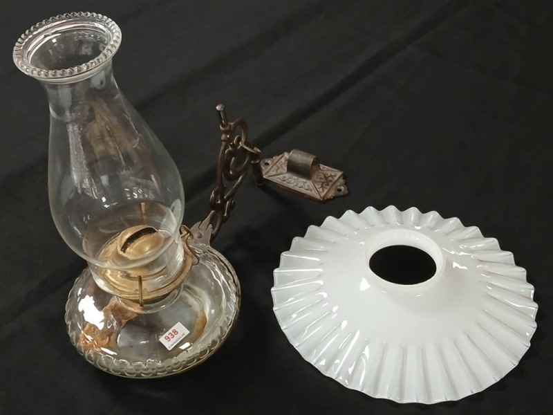 Eagle Glass Oil Lamp with Wall Mount