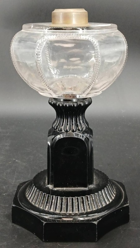 Findlay Glass 'Crown" Pattern Kerosene Lamp