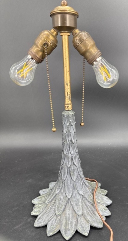 Art Deco-Style Lamp With Leaf Motif Base