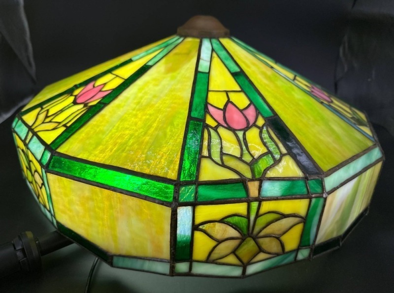 Stained Glass Lamp Shade, 20.5" Diameter